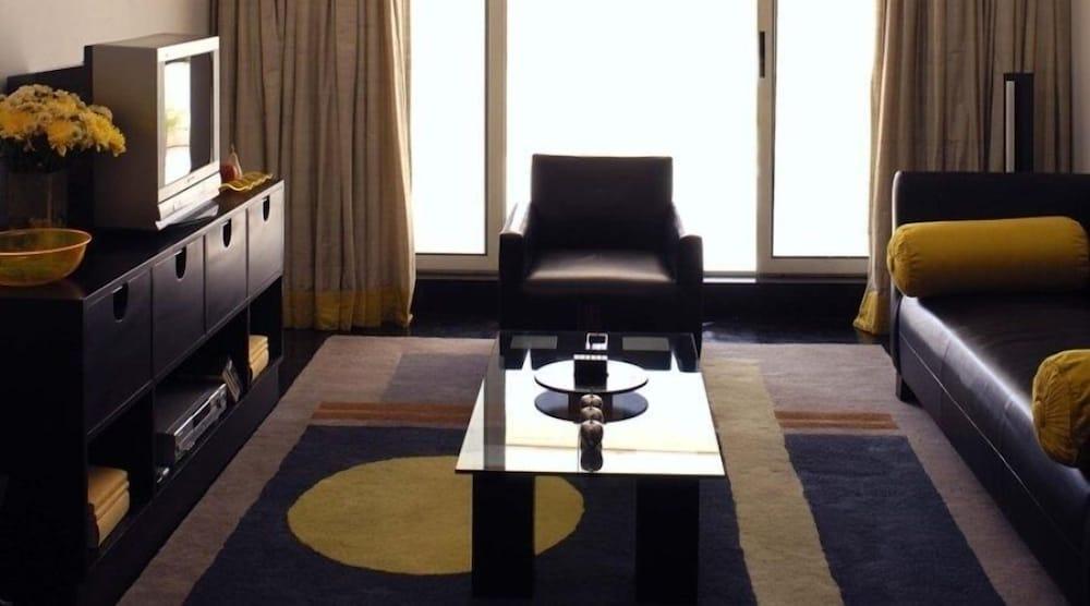 더 파크 방갈로르 벵갈루루 외부 사진 A room at the Park Hyatt Mumbai