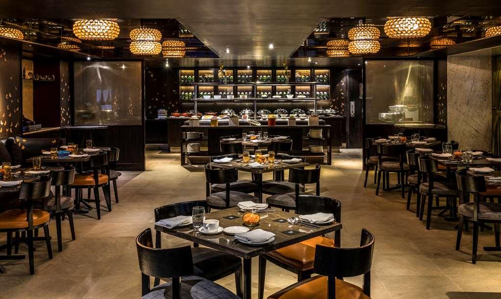 더 파크 방갈로르 벵갈루루 외부 사진 Interior of the restaurant