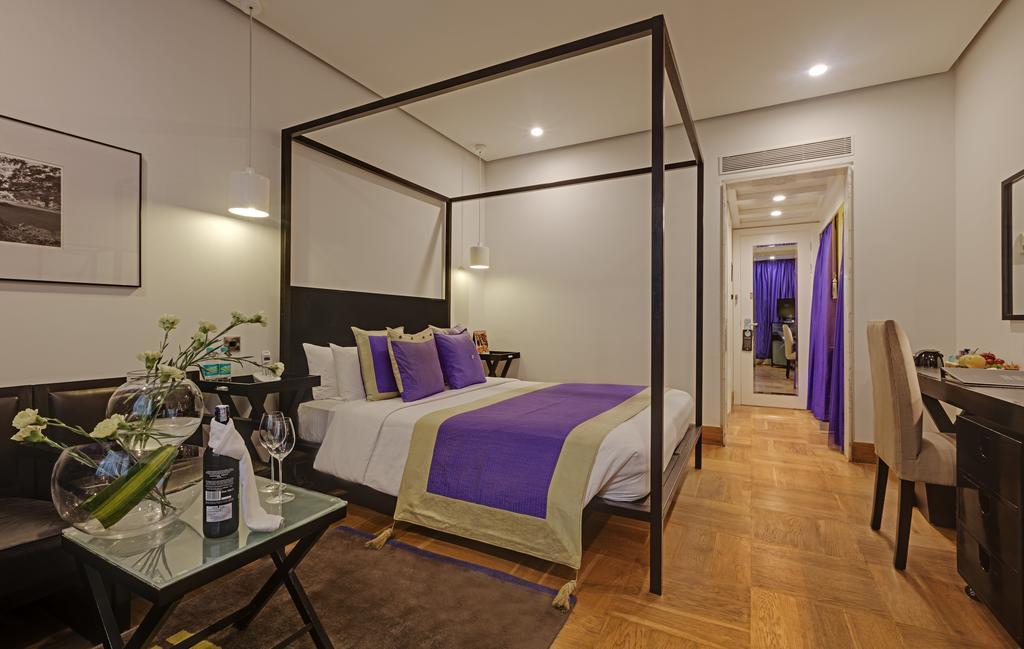 더 파크 방갈로르 벵갈루루 외부 사진 A room at the Taj Bengal
